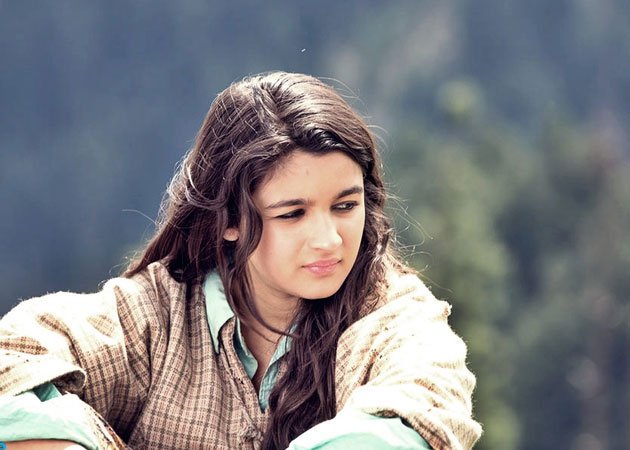 Alia bhatt, love date, partnet date, candle light dinner, आलिया भट्ट, आलिया डेट, कैंडिल लाइट