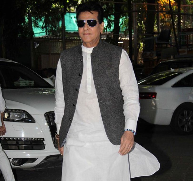 aadesh shrivastava, aadesh shrivastava family, aadesh shrivastava prayer meet pics, aadesh shrivastava family pictures, aadesh srivastava condolence, aadesh shrivastava kids, aadesh shrivastava kids pics, aadesh srivastava condolence pictures, aadesh srivastava condolence picture, aadesh shrivastava amitabh bachchan, amitabh bachchan on aadesh srivastava, amitabh bachchan on aadesh shrivastava, latest photos of amitabh bachchan, bollywood news, latest bollywood news, entertainment news, आदेश श्रीवास्तव, आदेश श्रीवास्तव निधन, अमिताभ बच्चन, ऐश्वर्या राय बच्चन, माधुरी दीक्षित, जूही चावला, जैकी श्रॉफ, जीतेंद्र, बॉलीवुड, मनोरंजन