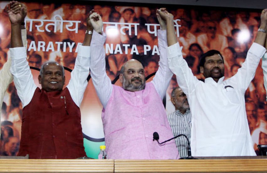 bihar elections, bihar polls, bihar polls 205, nda, bjp, jitan ram manjhi, hindustani awam morcha, manjhi bjp, bjp manjhi, bihar news, india news, बिहार विधानसभा चुनाव 2015, नरेंद्र मोदी, एनडीए, चुनावी सभाएं, एसपीजी, जीतन राम मांझी, रामविलास पासवान, अमित शाह, बीजेपी, भाजपा