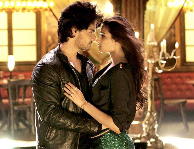 suraj Pancholi, Athiya shetty, aditya pancholi, hero, slaman khan production, bollywood, hero box office collection, हीरो, अतिया शेट्टी, सूरज पांचोली