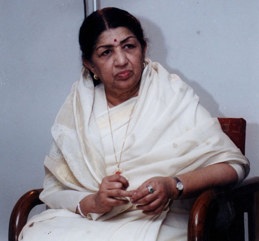 Lata Mangeshkar, Lata Mangeshkar birthday, hindi songs, लता मंगेश्कर, स्वर कोकिला, हिंदी फिल्मी गीत