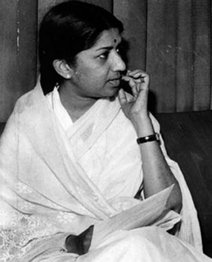 Lata Mangeshkar, Lata Mangeshkar birthday, hindi songs, लता मंगेश्कर, स्वर कोकिला, हिंदी फिल्मी गीत