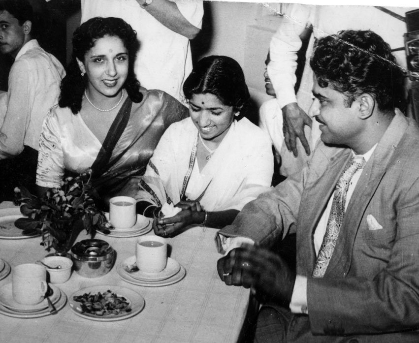 Lata Mangeshkar, Lata Mangeshkar birthday, hindi songs, लता मंगेश्कर, स्वर कोकिला, हिंदी फिल्मी गीत
