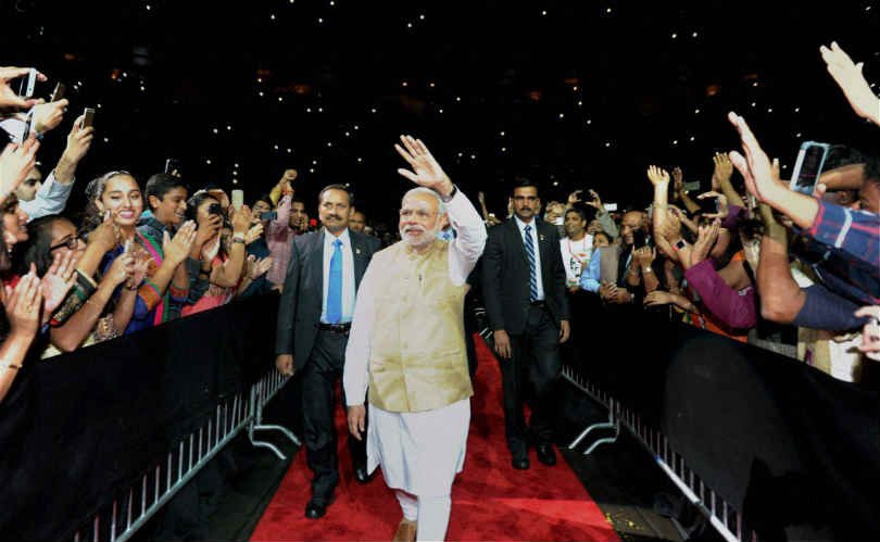मोदी ने भ्रष्टाचार खत्म करने के संबंध में डिजिटल इंडिया का जिक्र किया और भ्रष्टाचार को दूर करने के लिए जैम (जेएएम) मिशन को भी रेखांकित किया जिसमें जे का आशय जनधन वित्तीय समावेशिता कार्यक्रम, ए का आशय आधार विशिष्ट पहचान कार्ड और एम का आशय मोबाइन गवर्नेस से है। (फोटो-पीटीआई)