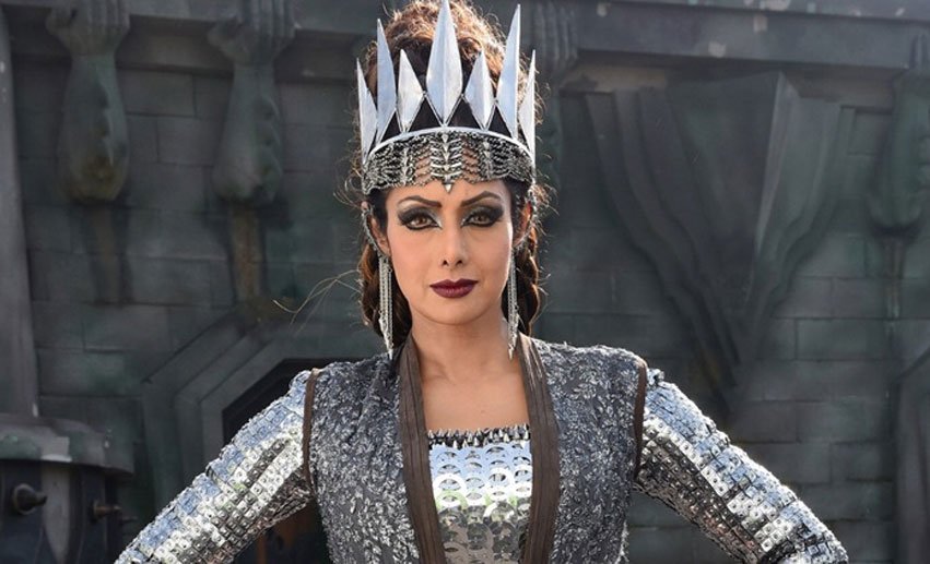 Sridevi, Puli, Sridevi Puli, Puli First poster, Sridevi looks, Bollywood, Entertainment News, श्रीदेवी, पुली, श्रीदेवी पुली, पुली पोस्टर, बॉलीवुड, बॉलीवुड न्यूज़, मनोरंजन