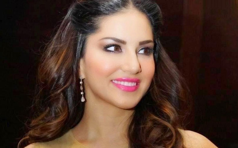 Rakhi Sawant, Sunny Leone, Rakhi Sunny, Sunny leone Ban, Bollywood, Entertainment News, सनी लियोन, राखी सावंत, राखी सनी, सनी लियोन बैन, बॉलीवुड, बॉलीवुड न्यूज़, मनोरंजन
