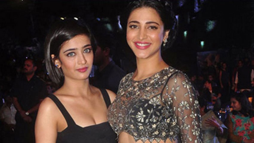 shruti haasan, akshara haasan, shruti haasan sister, kamal haasan daughter, shruti haasan akshara haasan, shruti akshara, shruti haasan movies, akshara haasan movies, entertainment news, श्रुति हासन, अक्षरा हासन, श्रुति हासन अक्षरा, बॉलीवुड, बॉलीवुड न्यूज़, मनोरंजन