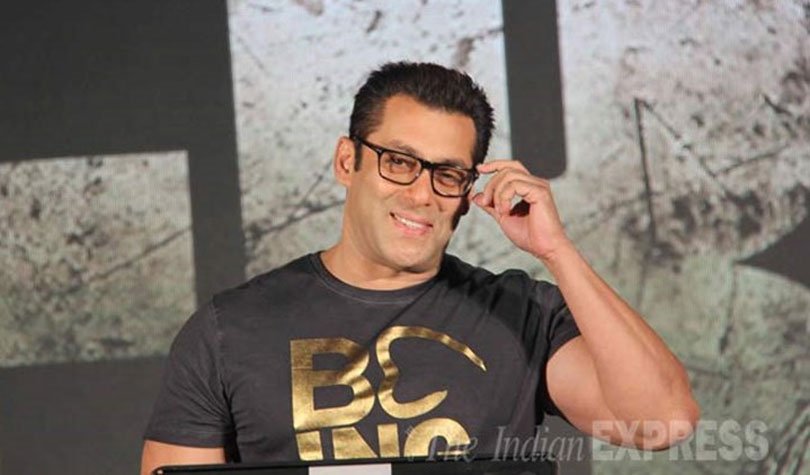 सलमान खान, सलमान खान जींस, सलमान खान जूता, Salman Khan, Salman Jeans, Salman Khan Shoes, Bollywood, Entertainment News