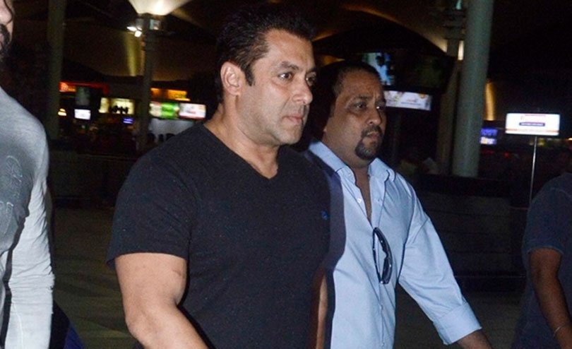 सलमान खान, सलमान खान जींस, सलमान खान जूता, Salman Khan, Salman Jeans, Salman Khan Shoes, Bollywood, Entertainment News