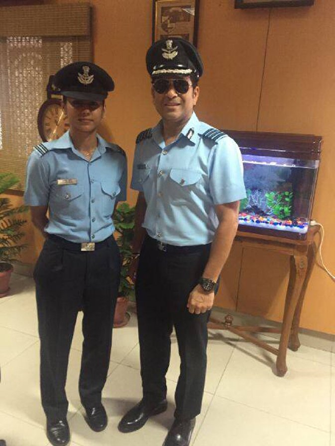 sachin tendulkar, indian airforce day, cricket, भारतीय बल्लेबाज सचिन, सचिन तेंडुलकर, भारतीय वायु सेना दिवस