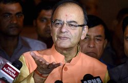 36,000 टन दाल बरामद, जल्द कम होंगी क़ीमतें: अरुण जेटली