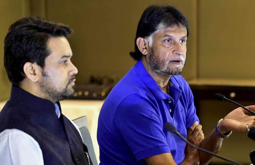 संदीप पाटिल की अगुआई वाली चयन समिति की यहां हुई बैठक के बाद बीसीसीआई सचिव अनुराग ठाकुर ने टेस्ट टीम की घोषणा की। (पीटीआई फोटो)