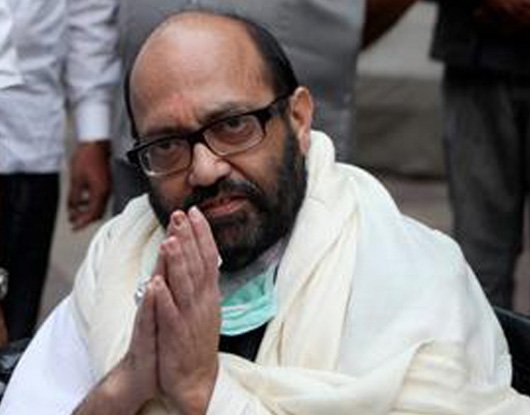 लगता है बहुत डर, कहीं दुनिया से न निकलवां दे आजम खानः अमर सिंह