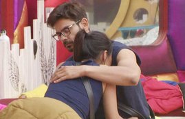 Bigg Boss 9, Bigg Boss 9 latest news, Mandana Karimi, bigg boss 9 news in hindi, bigg boss double trouble, Bigg Boss 9 photos, bigg boss 9 latest photos, Salman Khan, bigg boss 9 day 10, bigg boss 9 day 10 rescap, lagaan task, bigg boss 9 lagaan task, Rochelle, Television, bollywood, entertainment news, बिग बॉस 9, बिग बॉस 9 डबल ट्रबल, मंदाना, टीवी शो बिग बॉस 9, सलमान खान, बॉलीवुड, मनोरंजन