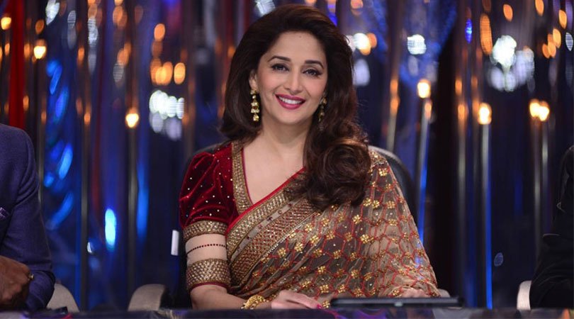 अभिनेत्री माधुरी दीक्षित नेने ने भी ट्विटर पर इस कार्यक्रम को लेकर अपना उत्साह साझा किया। माधुरी ने ट्वीट किया, ‘‘बधाई हो प्रियंका। क्वांटिको से आपको खूब सफलता मिले। इसे देखने का इंतजार कर रही हूं।’’