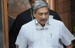लोकसभा में पठानकोट हमले पर जोरदार बहस, पार्रिकर ने सिंधिया से पूछा- क्‍या आप आतंकियों के संपर्क में थे