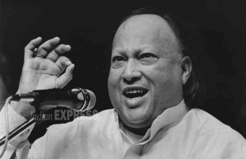 मशहूर गायक नुसरत फतेह अली खान के 67 वें जन्मदिन के अवसर पर गूगल ने डूडल बनाकर महान गायक को अपनी तरफ से श्रद्धांजलि दी।(एक्सप्रेस आर्काइव) 