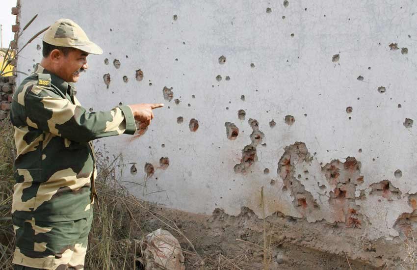 Pakistan, Ceasefire Violation, Samba, jammu, Kashmir, BSF, संघर्ष विराम, पाकिस्तान, जम्मू कश्मीर, बीएसएफ