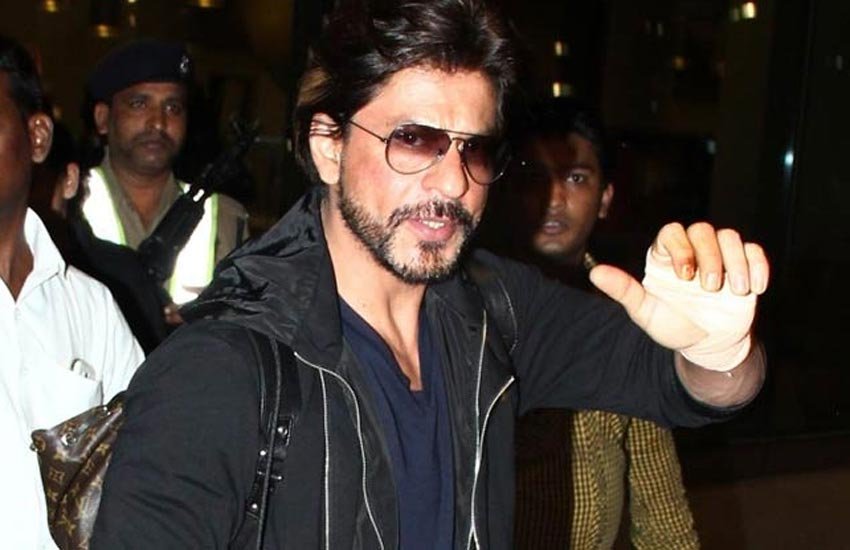 shah rukh khan, sonu sood, srk, srk jackie chan, srk sonu sood, entertainment news, kung fu yoga, शाहरुख खान, सोनू सूद, जैकी चेन, बॉलीवुड, बॉलीवुड न्यूज़, मनोरंजन