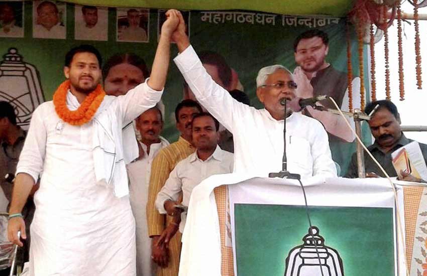 Lalu Prasad, Tej Pratap, Tejashwi Yadav, Bihar Assembly Elections, Bihar Elections, Bihar Elections 2015, Bihar Assembly Polls, लालू प्रसाद, तेज प्रताप, तेजस्वी यादव, राघोपुर, महुआ, बिहार चुनाव