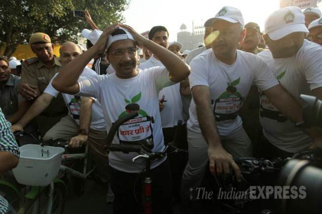 arvind kejriwal, kejriwal, car free day, delhi car free day, arvind kejriwal latest news, arvind kejriwal news in hindi, arvind kejriwal photos, car free day photos, car free day delhi, carfree, car free, car free delhi, carfree delhi, manish sisodia, sisodia, aap, aam aadmi party, delhi news, अरविंद केजरीवाल, कार फ्री डे, केजरीवाल फोटो, आप, आम आदमी पार्टी, दिल्ली