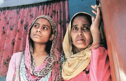 दादरी: खतरे में है हमारी जिंदगी, गांव से चले जाएंगे हम