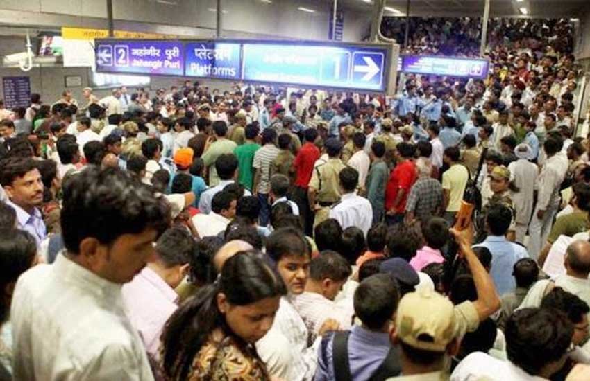 delhi metro shooting, metro shooting, shooting, rajiv chowk metro, rajiv chowk metro station, rajiv chowk metro shooting, delhi news, new delhi shooting, दिल्‍ली मेट्रो, राजीव चौक, मेट्रो में फायरिंग, सुरक्षा में चूक, डीएमआरसी