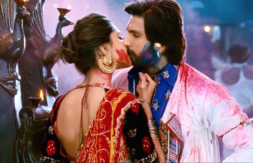 deepika padukone, ranveer singh, deepika ranveer dating, deepika ranveer vogue cover shoot, deepika padukone ranveer singh romance, bajirao mastani, ranveer singh news, deepika padukone news, bollywood news, entertainment news, दीपिका पादुकोण, रणवीर सिंह, दीपिका रणवीर डेटिंग, दीपिका रणवीर वोग फोटोशूट, बाजीराव मस्तानी, बॉलीवुड, बॉलीवुड न्यूज़, मनोरंजन