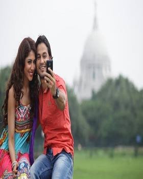 Movie Review: कॉमेडी से भरपूर है ‘गुड्डु की गन’