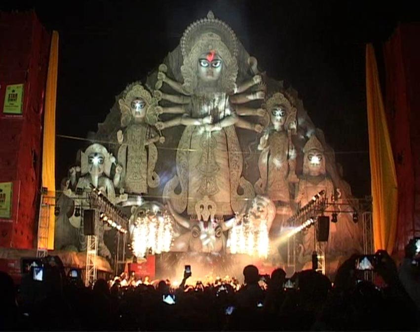 amitabh bachchan, amitabh bachchan twitter, amitabh bachchan pics, amitabh bachchan twitter pics, durga puja, big b, amitabh bachchan news, Amitabh Bachchan Latest News, News in hindi, Hindi news, amitabh bachchan movies, amitabh bachchan upcoming movies, amitabh bachchan latest news, entertainment news, अमिताभ बच्चन, अमिताभ बच्चन ट्विटर, अमिताभ बच्चन फोटो, दुर्गा मां, दुर्गा पूजा, दशहरा, कोलकाता