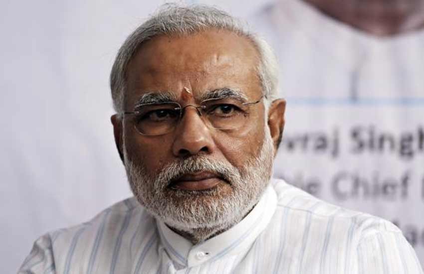 केंद्रीय चुनाव आयोग ने दिया मोदी को झटका, तो कांग्रेस ने की PM के खिलाफ केज दर्ज की मांग