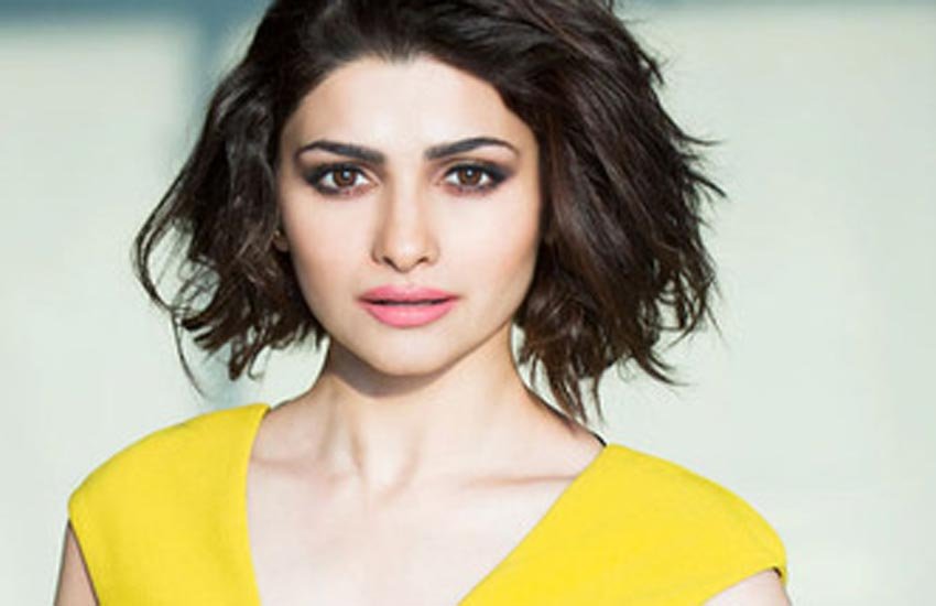 स्टाइलिश लुक में फरहान की पत्नी बनेंगी प्राची देशाई!