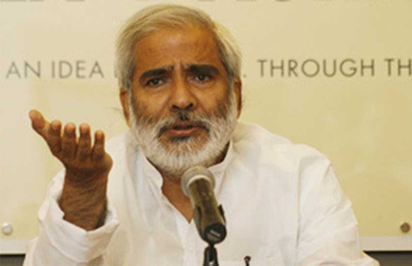 raghuvansh prasad singh, controversial statement on beef, politics sharp, rapid response Giriraj Singh, रघुवंशप्रसाद सिंह, बीफ पर विवादित बयान, राजनीति तेज, गिरिराज सिंह की तीव्र प्रतिक्रिया