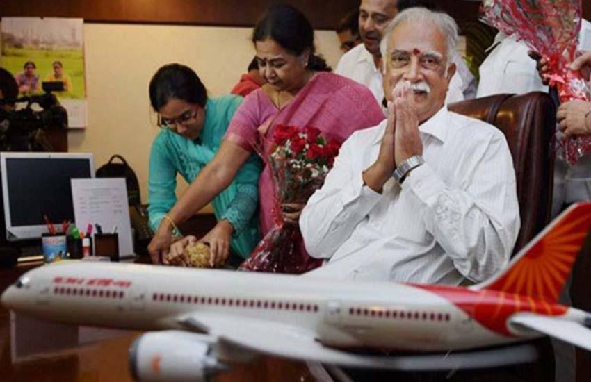 सिविल एविएशन, एविएशन पॉलिसी ड्राफ्ट, मोदी सरकार, सिविल एविएशन, पशुपति अशोक गजपति राजू, Aviation policy draft, Modi government, Domestic carriers, aviation policy, Civil Aviation, Civil Aviation Minister, Pusapati Ashok Gajapathi Raju, Mahesh Sharma, National Civil Aviation Policy, Rajiv Nayan Choubey