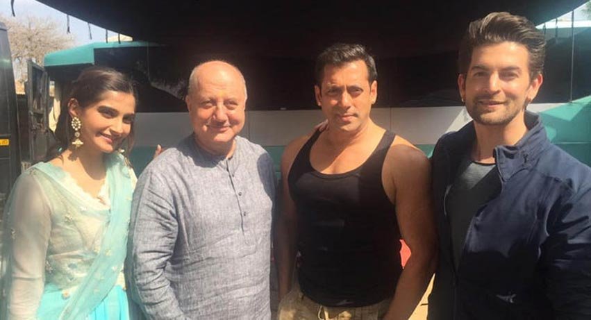 salman khan, prem ratan dhan payo, sonam kapoor, sonam kapoor salman khan, sonam kapoor prem ratan dhan pato, salman khan prdp, sonam kapoor prdp, salman khan prem ratan dhan payo, prem ratan dhan payo teaser, prem ratan dhan payo poster, prem ratan dhan payo first look, prem ratan dhan payo salman khan first look, prem ratan dhan payo trailer, salman khan prem ratan dhan payo movies, entertainment news, सलमान खान, सोनम कपूर, ऐश्वर्या राय बच्चन, प्रेम रतन धन पायो पोस्टर, प्रेम रतन धन पायो, बॉलीवुड, बॉलीवुड न्यूज़, मनोरंजन