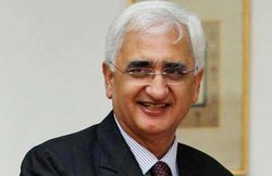 आरक्षण का आधार सिर्फ़ पिछड़ापन होना चाहिए: खुर्शीद