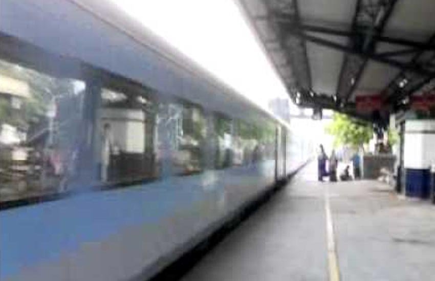 madhya pradesh, railway station, shatabadi express