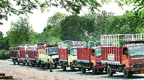 हिमाचल से आ रहे हैं रोज बजरी भरे एक हजार ट्रक