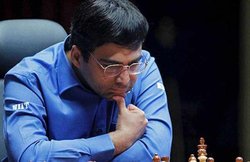 लंदन शतरंज क्लासिक: विश्वनाथन आनंद ने मुश्किल हालात से उबरकर ड्रा खेला