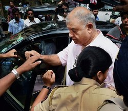 शीना बोरा मर्डर केसः CBI ने पीटर मुखर्जी को किया गिरफ्तार