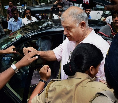 शीना बोरा मर्डर केसः CBI ने पीटर मुखर्जी को किया गिरफ्तार