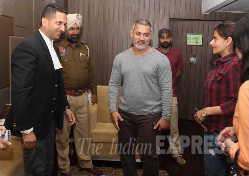 Aamir khan, Hotal, Shivsainik, intolerance, dangal, ludhiyana police, aamir shoot in ludhiyana, aamir khan latest photos, aamir khan gallary, bollywood