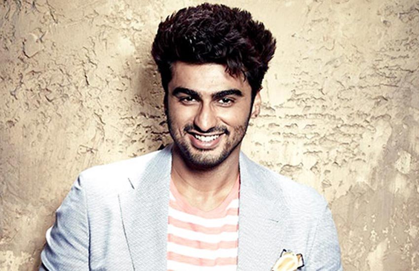 ‘मुबारकां’ फिल्म में डबल रोल में दिखाई देंगे अर्जुन कपूर, इंस्टाग्राम पर शेयर किया लुक ‘मुबारकां’ फिल्म में डबल रोल में दिखाई देंगे अर्जुन कपूर, इंस्टाग्राम पर शेयर किया लुक