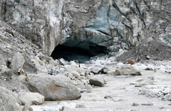 उमा भारती की टिप्‍पणी ने पैदा किया गंगा के उद्गम पर संशय