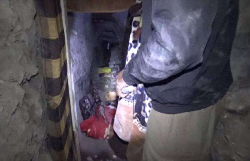 ISIS news, Iraqi town, Sinjar tunnels, ISIS tunnels, Kurdish forces, latest news, hindi news, news in hindi, सुरंग, आईएसआईएस, आईएस, आईएस की सुरंग, सिंजर, इराक और सीरिया