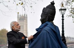 पेरिस में आतंकी हमला ‘मानवता पर हमला’: नरेंद्र मोदी