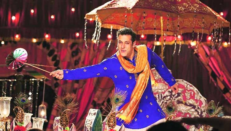 salman khan, bigg boss 9, prem ratan dhan payo, salman khan bigg boss, sonam kapoor, BIGG Boss 9 latest news, bigg boss news in hindi, swara bhaskar, neil nitin mukesh, salman, sonam, salman khan sonam kapoor, sonam kapoor bigg boss, rimi sen, digangana suryavanshi, mandana karimi, rochelle rao, entertainment, bollywood, बिग बॉस 9, सलमान खान, सोनम कपूर, प्रेम रत्न धन पायो, बॉलीवुड, मनोरंजन