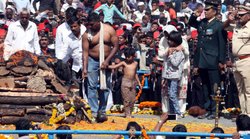 सैनिक सम्मान और नम आंखों से विदा हुए शहीद कर्नल संतोष महाडिक