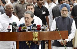 असहनशीलता के खिलाफ राष्ट्रपति भवन तक मार्च