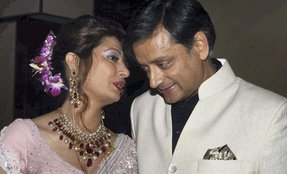 jansatta, duniya mere aage, column, sunanda pushkar, suicide, shashi tharoor